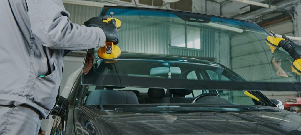 Crucial Facts To Always Keep In Mind Regarding Auto Glass Replacement